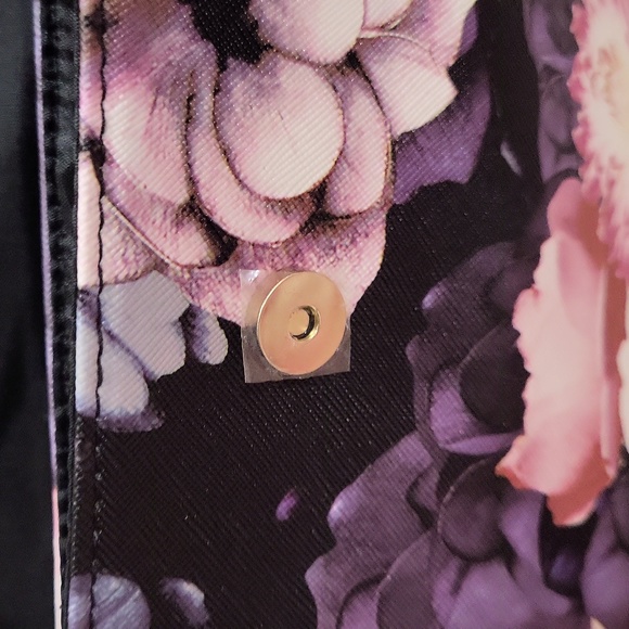 Ion Color Brilliance Clutch - Picture 9 of 12